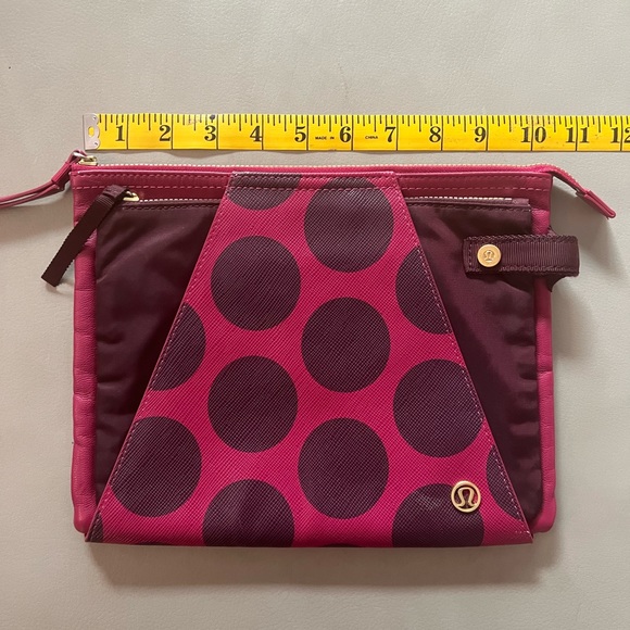 Lululemon pouch/clutch 2-in-1 - Picture 6 of 11